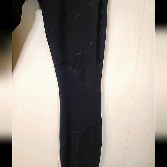 Athleta Black Sophia Moto Leggings Size Small - Picture 4 of 8